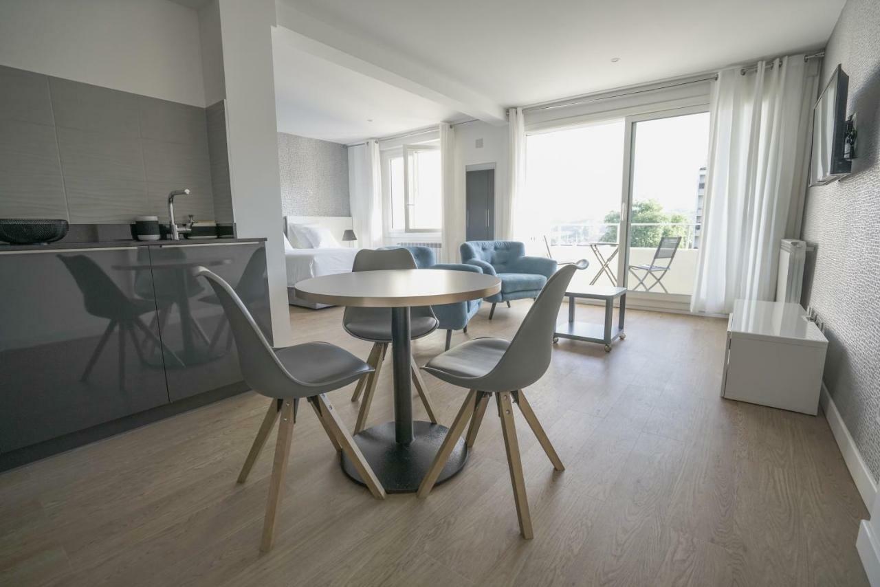 Parc 709 Bayonne Apartment Екстериор снимка